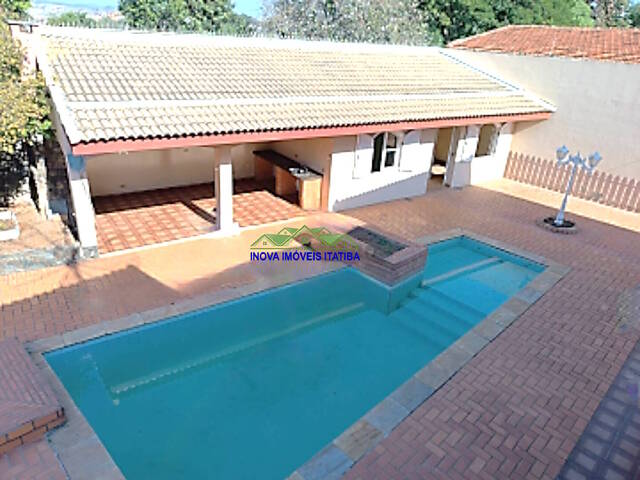 Sobrado para Venda em Itatiba - 4